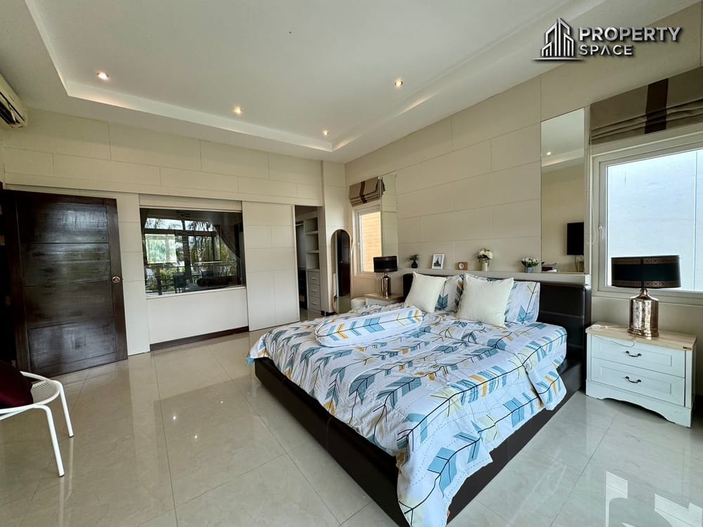 Luxury Modern 4-Bedroom Pool Villa In Jomtien Pattaya For Sale Image 15