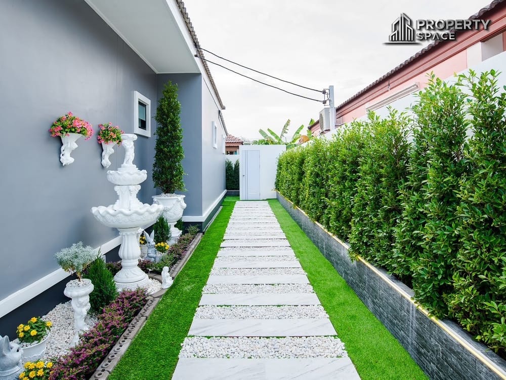 Brand New Luxury 4-Bedroom Pool Villa Near Mabprachan Lake Pattaya For Sale Image 6