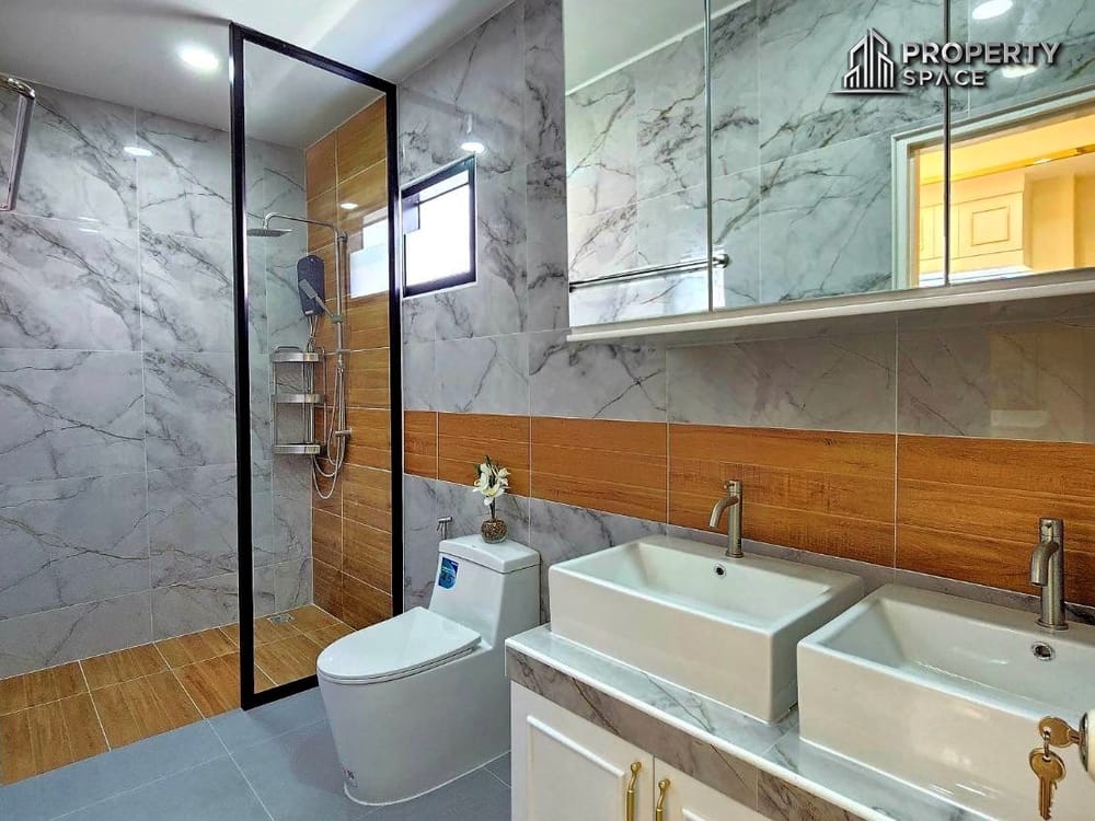 Brand New Luxury 4-Bedroom Pool Villa Near Mabprachan Lake Pattaya For Sale Image 22