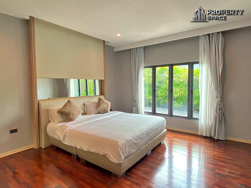 Luxurious Thai-Style Pool Villa for sale in Thung Klom-Tan Man, Modern Single-Story Living with Private Pool & Garden Image 28