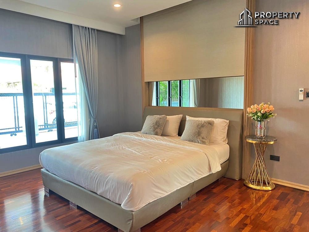 Luxurious Thai-Style Pool Villa for sale in Thung Klom-Tan Man, Modern Single-Story Living with Private Pool & Garden Image 25