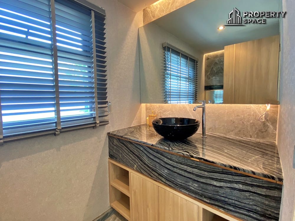 Luxurious Thai-Style Pool Villa for sale in Thung Klom-Tan Man, Modern Single-Story Living with Private Pool & Garden Image 15