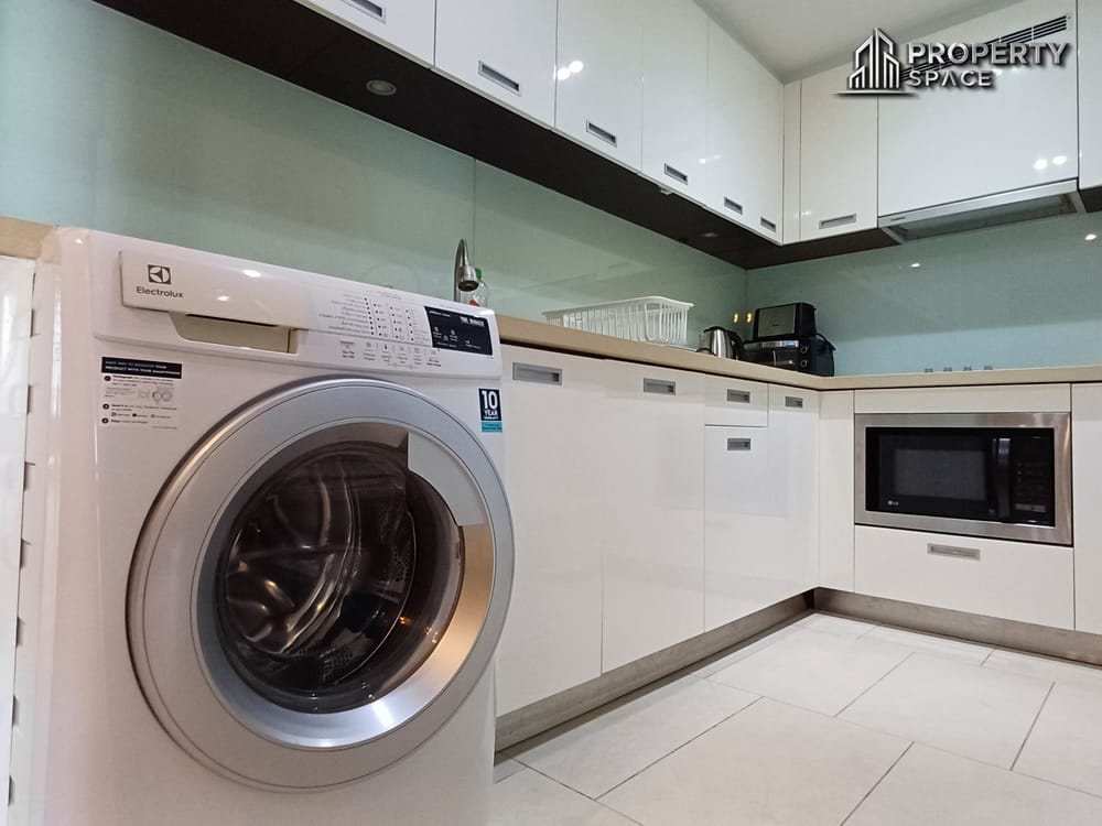 Luxury 1-Bedroom with Sea View at Northshore Pattaya Condo For Rent Image 9