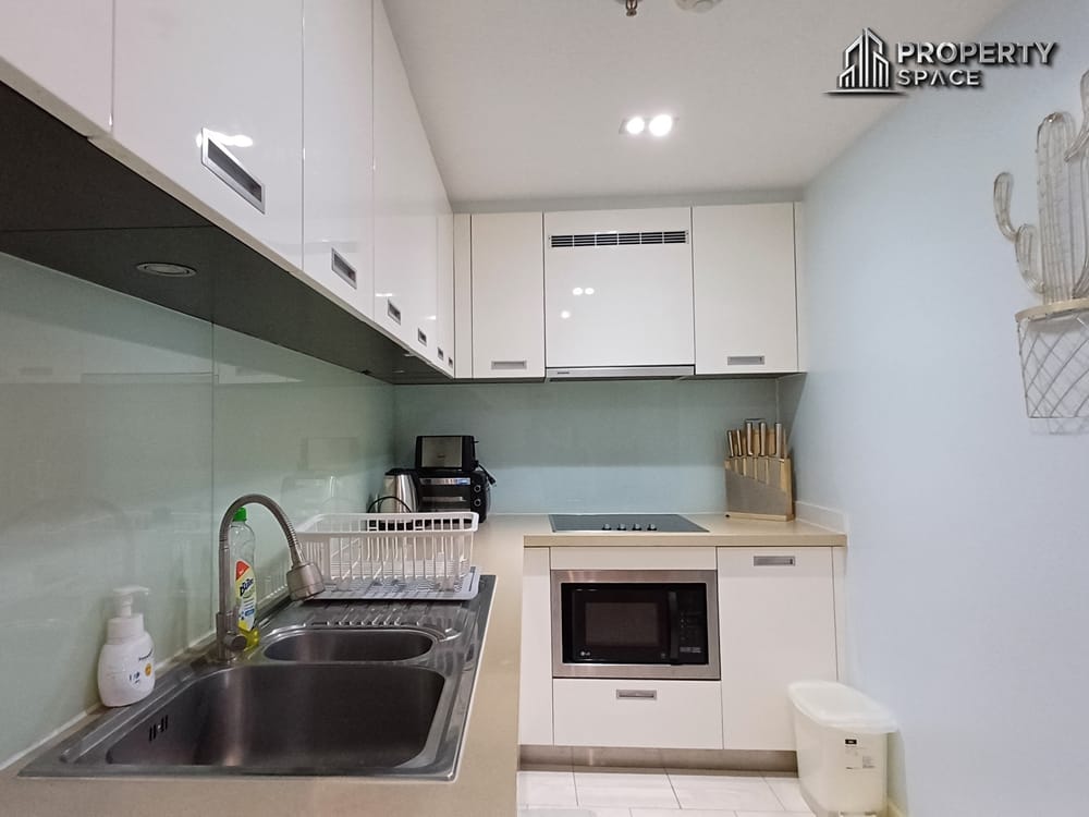 Luxury 1-Bedroom with Sea View at Northshore Pattaya Condo For Rent Image 8