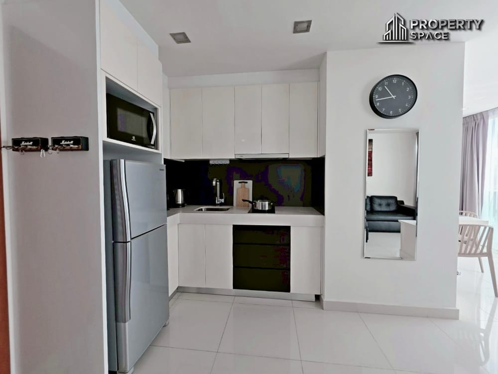 Hot Deal! 1-Bedroom Condo Near The Beach For Sale At Club Royal Wongamat Pattaya Image 8