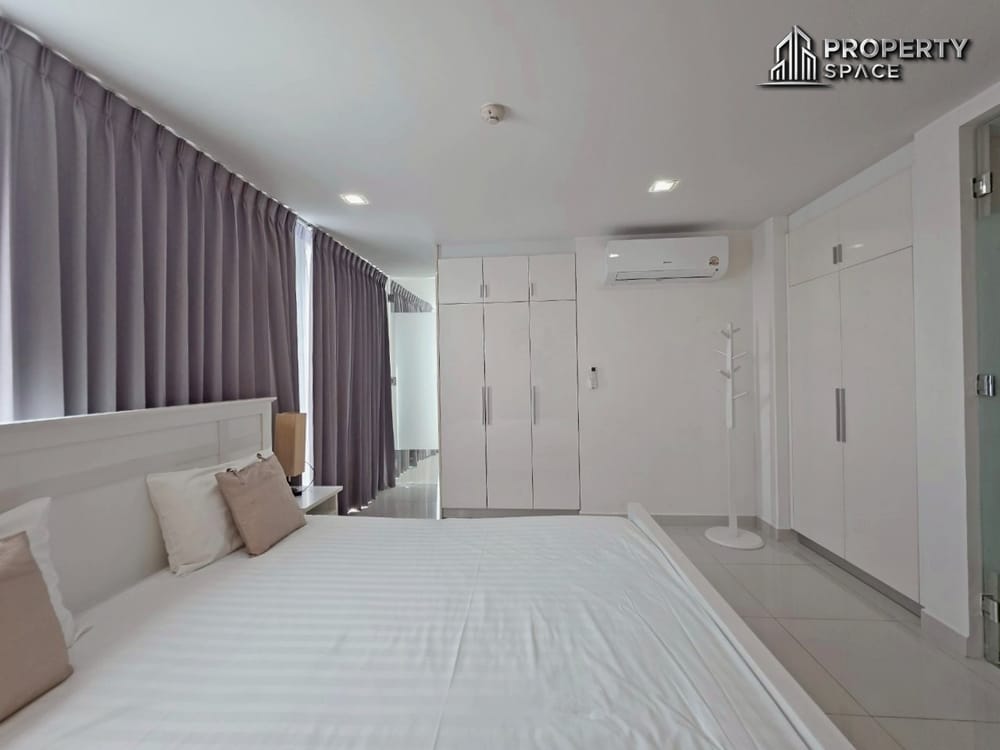 Hot Deal! 1-Bedroom Condo Near The Beach For Sale At Club Royal Wongamat Pattaya Image 11