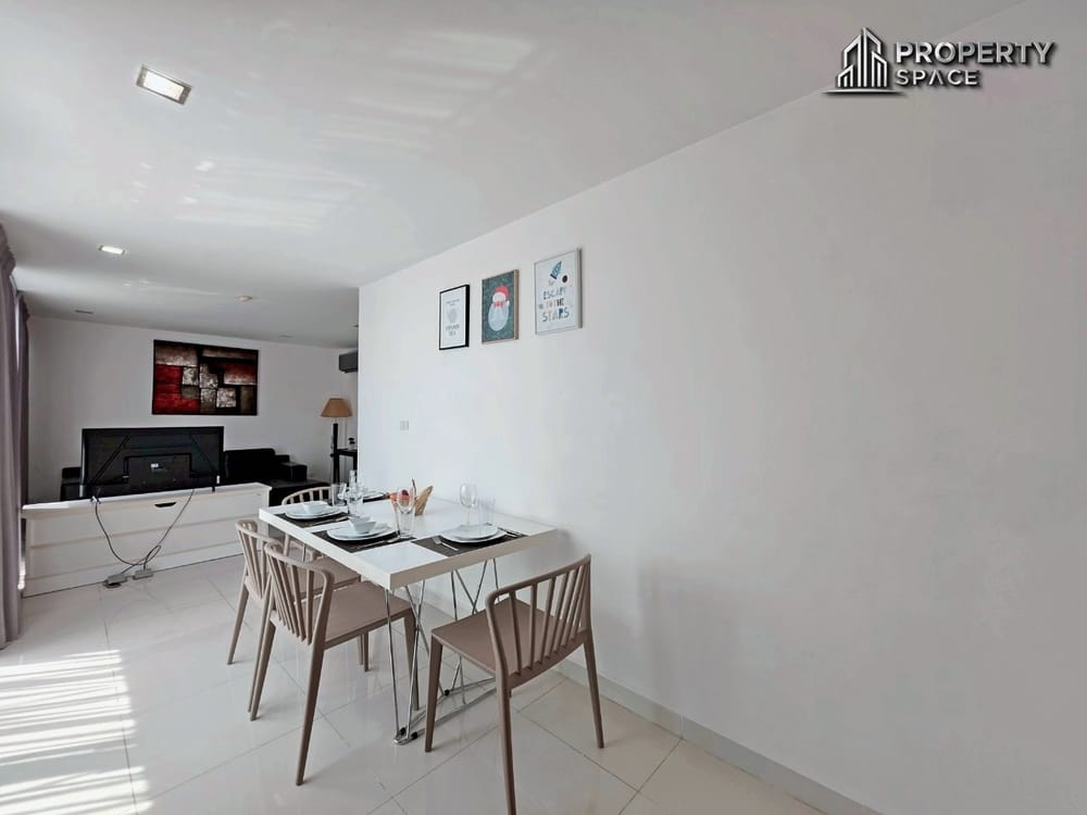 Hot Deal! 1-Bedroom Condo Near The Beach For Sale At Club Royal Wongamat Pattaya Image 6