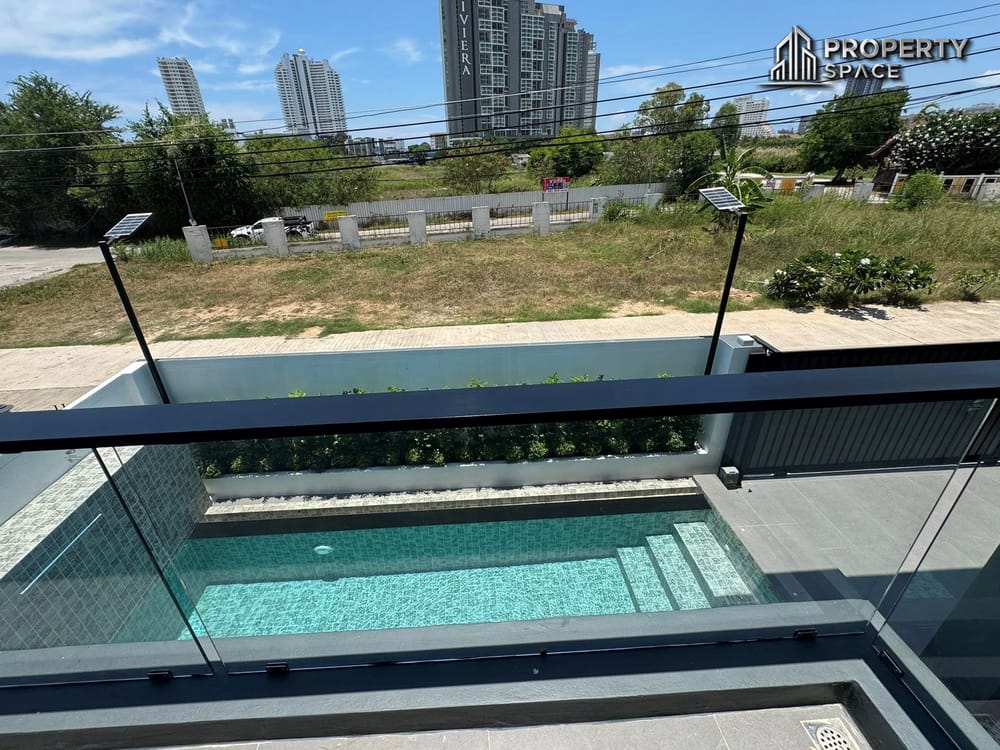 Brand New Spacious 6-Bedroom Modern Pool Villa Near Jomtien Beach For Sale Image 22