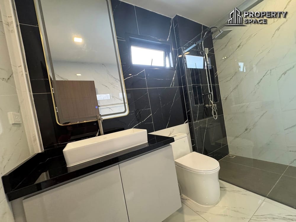 Brand New Spacious 6-Bedroom Modern Pool Villa Near Jomtien Beach For Sale Image 20