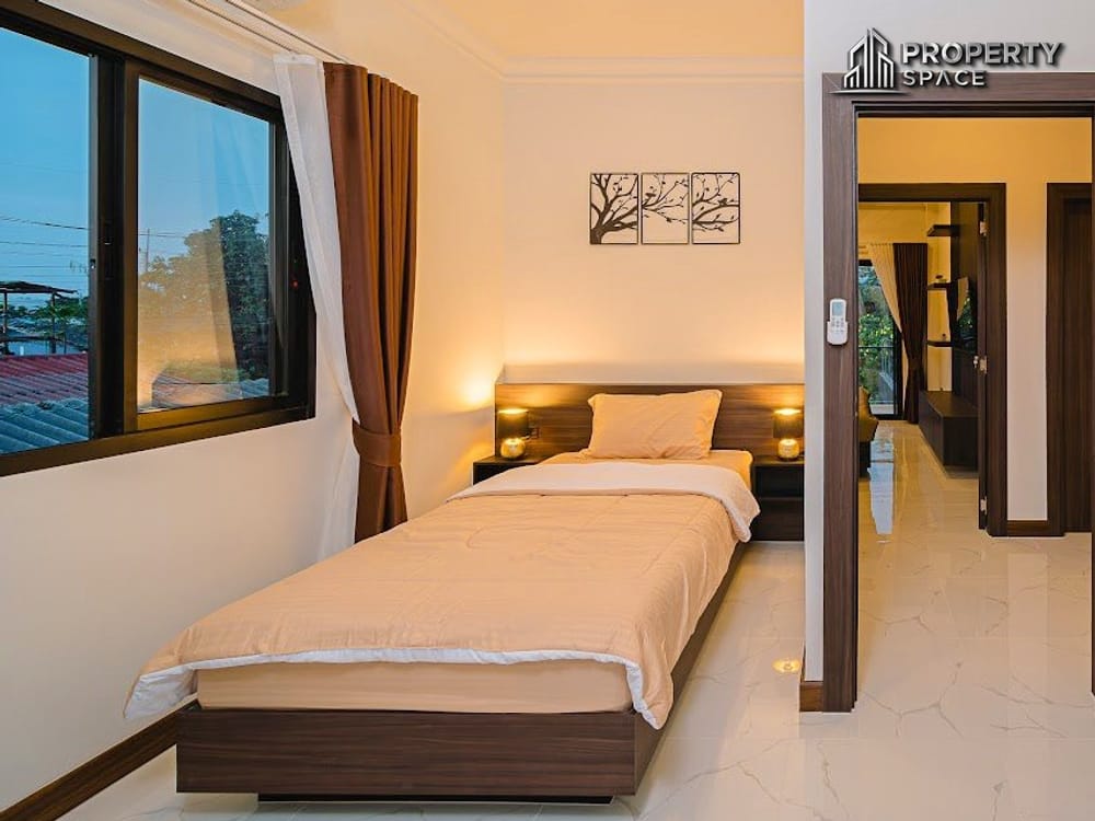 Luxury Pool Villa for Sale in Jomtien Pattaya – Modern 2-Storey Design Close to Beach Image 19