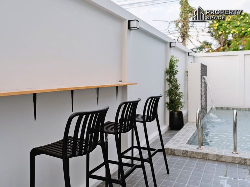 Luxury Pool Villa for Sale in Jomtien Pattaya – Modern 2-Storey Design Close to Beach Image 24