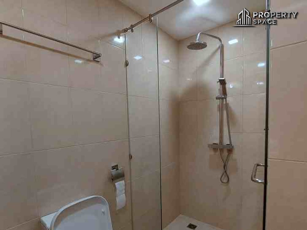 Spacious 2 Bedroom Corner Unit in City Garden Pattaya Condo For Sale And Rent Image 13