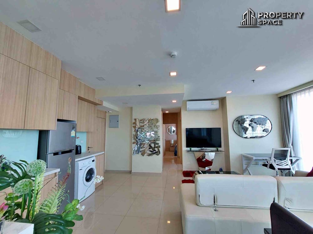 Spacious 2 Bedroom Corner Unit in City Garden Pattaya Condo For Sale And Rent Image 4