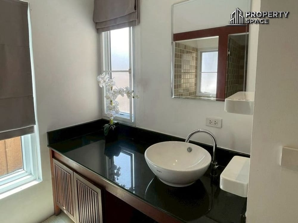 Spacious 3-Bedroom Thai Modern Pool Villa Near Regent International School For Rent Image 17