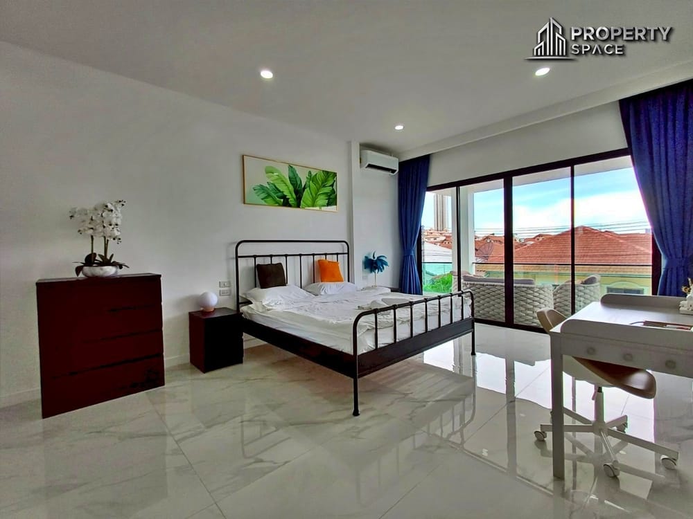 Modern Luxury 5-Bedroom Pool Villa Near Jomtien Beach Pattaya For Sale & Rent Image 15