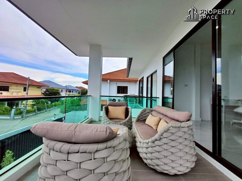 Modern Luxury 5-Bedroom Pool Villa Near Jomtien Beach Pattaya For Sale & Rent Image 10
