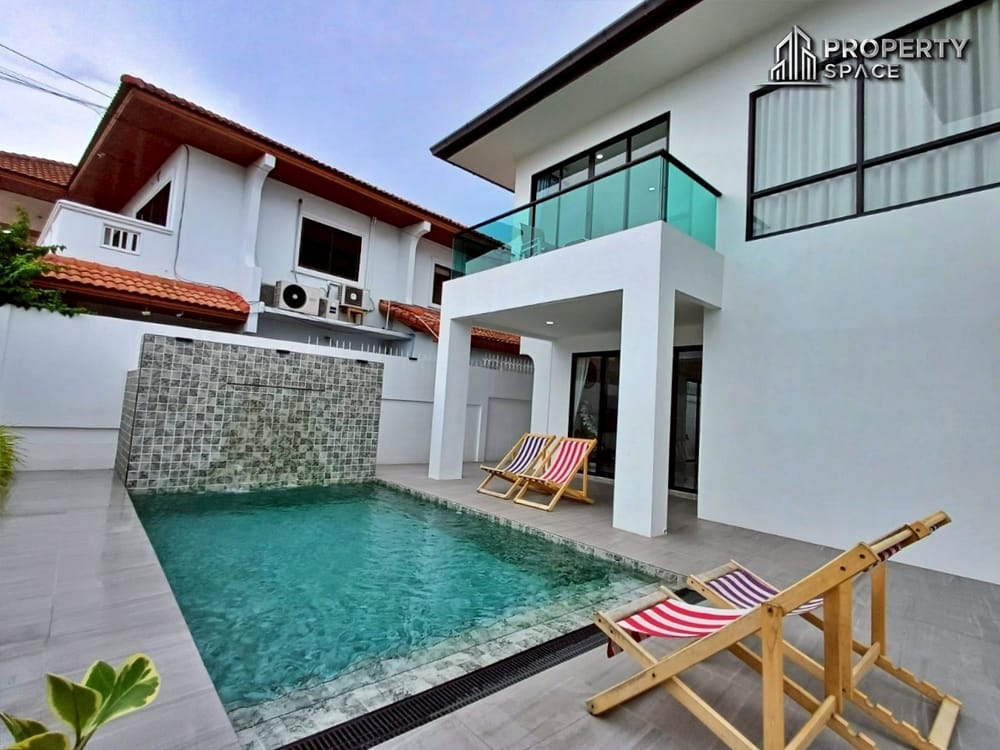Modern Luxury 5-Bedroom Pool Villa Near Jomtien Beach Pattaya For Sale & Rent Image 1
