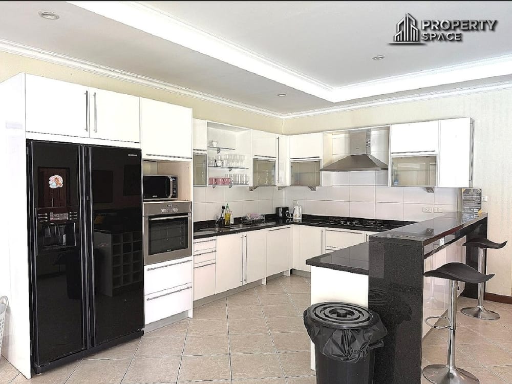 Spacious 5-Bedroom Pool Villa In Prime Location Near Jomtien Beach For Sale Image 6