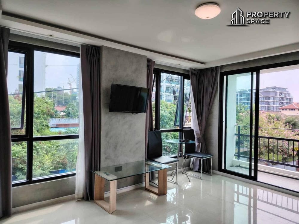 One-Bedroom Modern Loft Living at Estanan Condo Pattaya with Great City Views Image 5