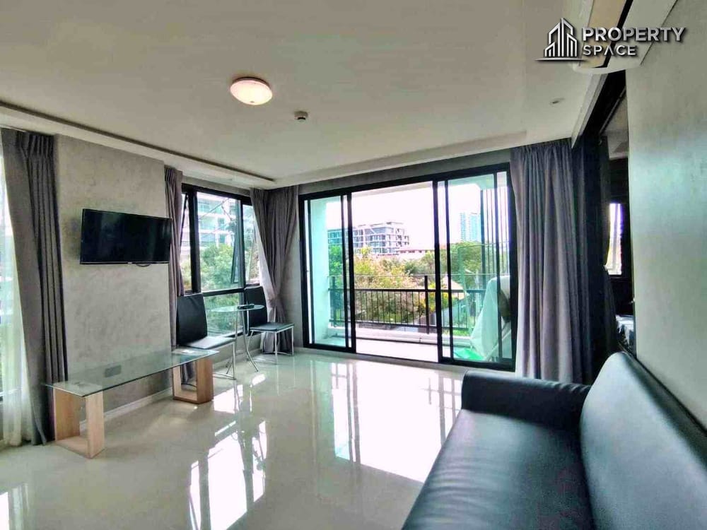 One-Bedroom Modern Loft Living at Estanan Condo Pattaya with Great City Views Image 3