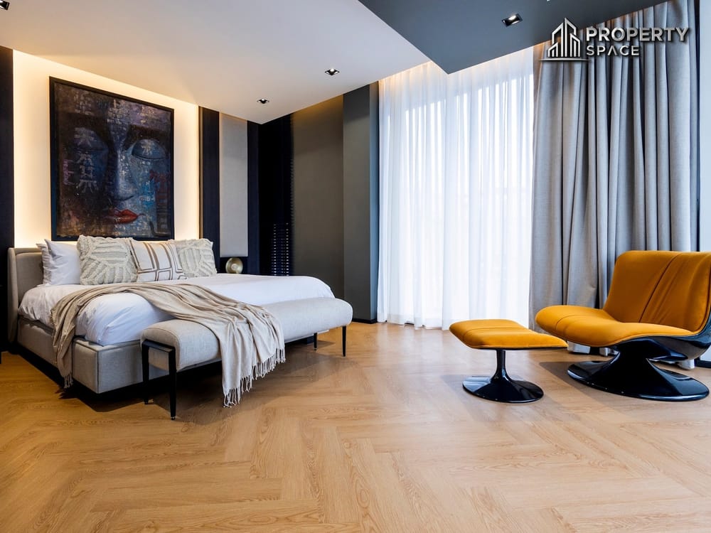 Brand-New Luxury Modern Pool Villa 5 bedroom Near Jomtien Beach For Rent Image 24