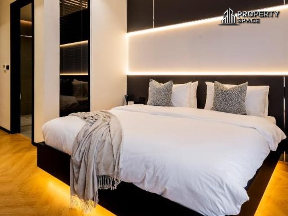 Brand-New Luxury Modern Pool Villa 5 bedroom Near Jomtien Beach For Rent Image 26