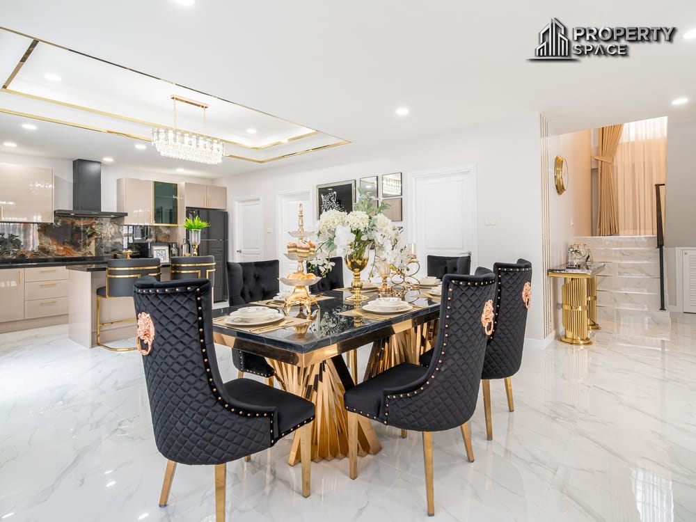 Modern 5 Bedroom Pool Villa For Sale In North Pattaya Close To Pattaya Beach Image 9