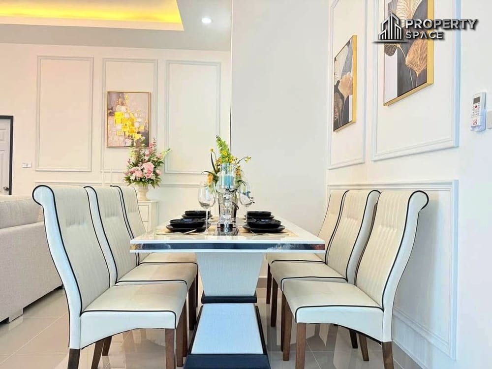 Stunning 3-Bedroom Pool Villa Near Regent International School Pattaya For Sale Image 9