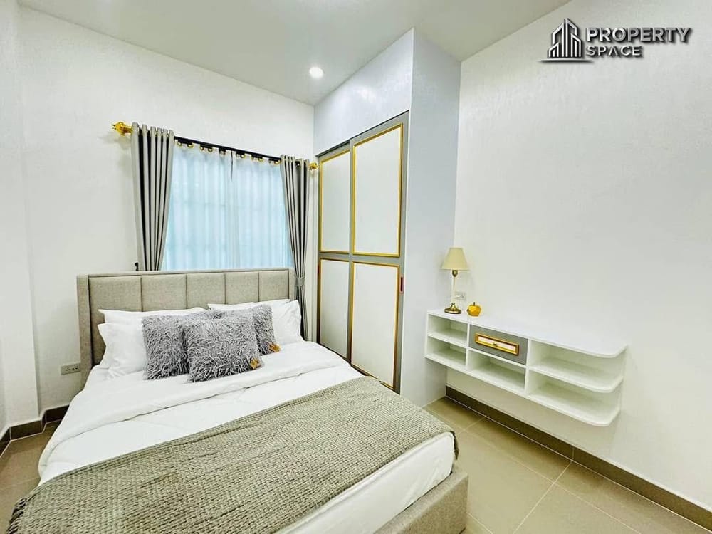 Stunning 3-Bedroom Pool Villa Near Regent International School Pattaya For Sale Image 14