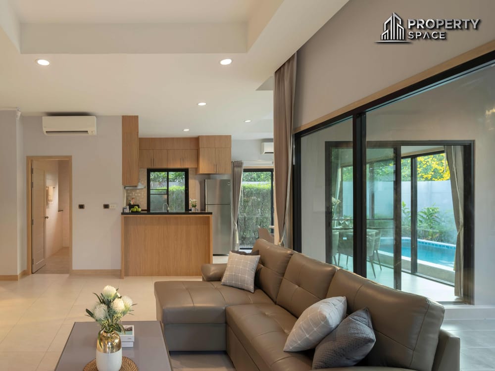 Luxurious 3 Bedroom Modern Pool Villa In Huay Yai Pattaya For Rent Image 7