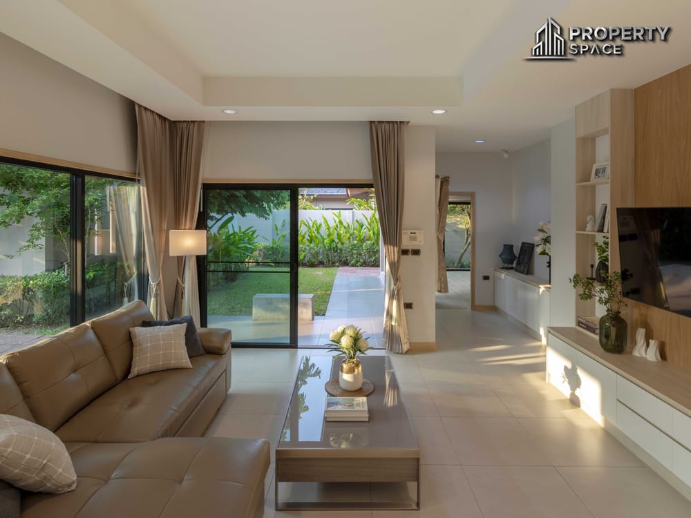 Luxurious 3 Bedroom Modern Pool Villa In Huay Yai Pattaya For Rent Image 6
