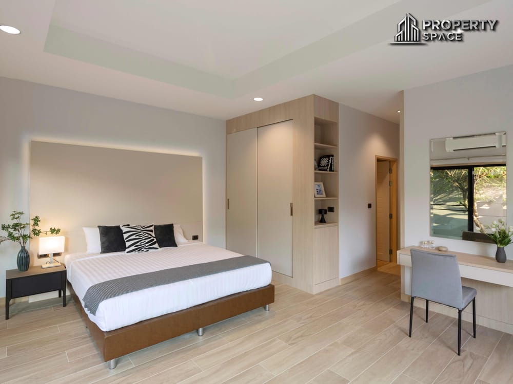 Luxurious 3 Bedroom Modern Pool Villa In Huay Yai Pattaya For Rent Image 11