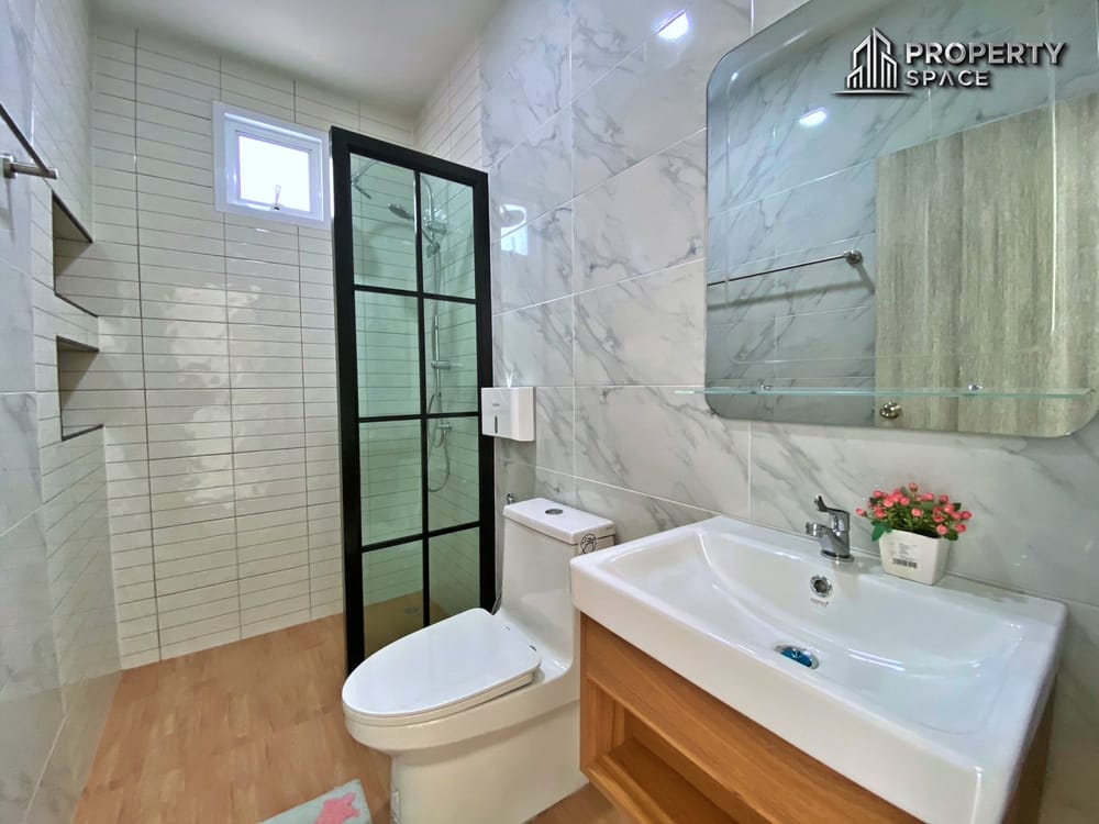 Brand New Cozy 3 Bedroom Single-Story House for Sale In East Pattaya Image 14