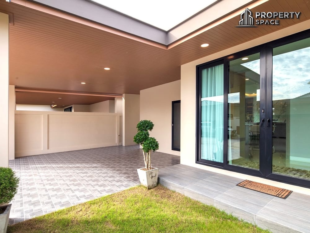 Presale 3 Bedroom Modern Pool Villa In Huai Yai Pattaya For Sale Image 5
