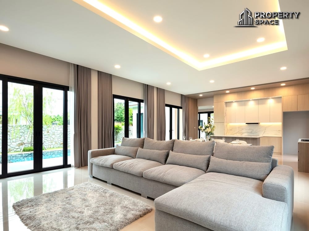 Presale 3 Bedroom Modern Pool Villa In Huai Yai Pattaya For Sale Image 6
