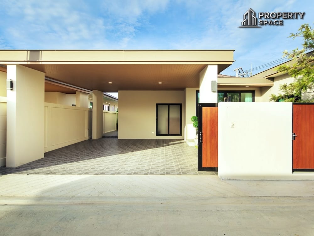 Presale 3 Bedroom Modern Pool Villa In Huai Yai Pattaya For Sale Image 3