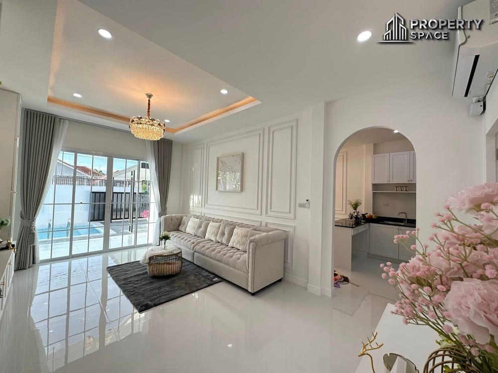 Modern 3 Bedrooms Renovated Pool Villa In East Pattaya For Sale Image 8