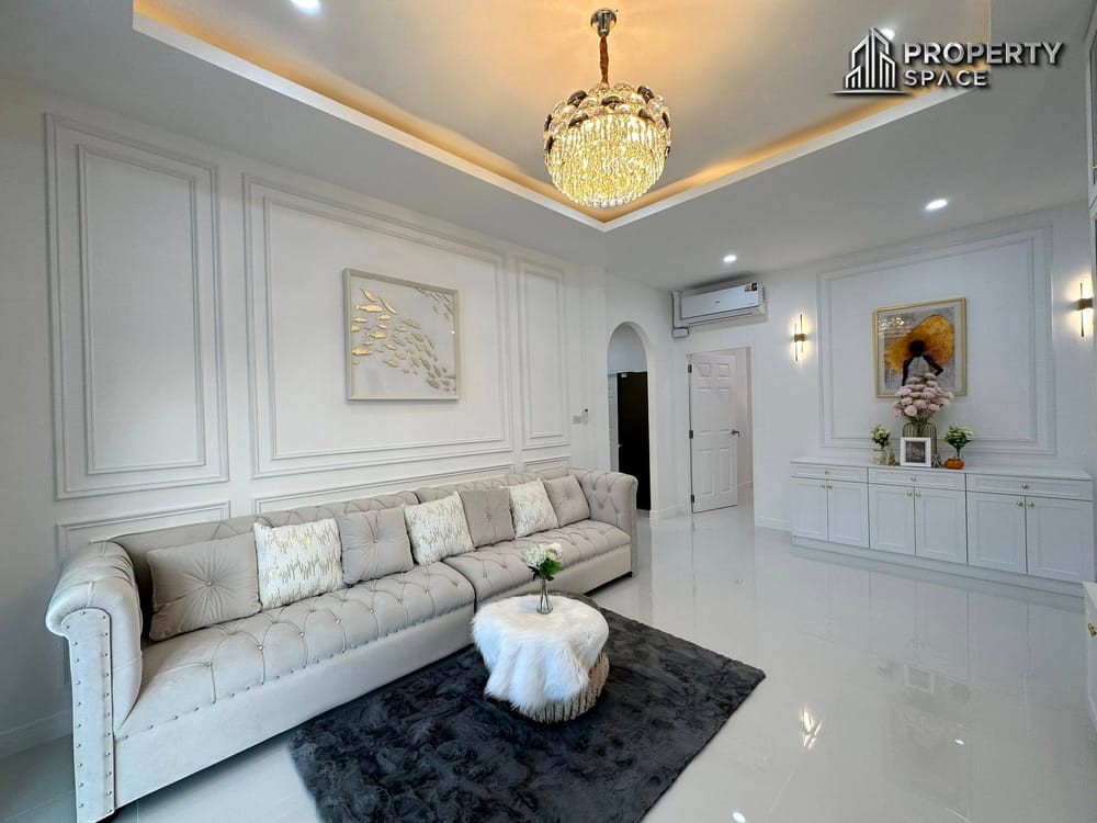 Modern 3 Bedrooms Renovated Pool Villa In East Pattaya For Sale Image 12