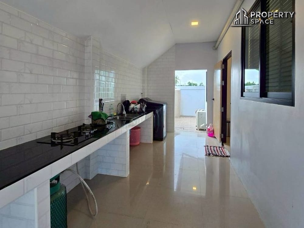 Modern Luxury 3 Bedroom Pool Villa Near Mabprachan Lake Pattaya For Sale Image 10