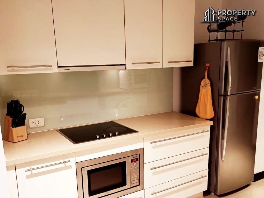 Luxury 1-Bedroom With Sea View In Northshore Pattaya Condo For Rent Image 9
