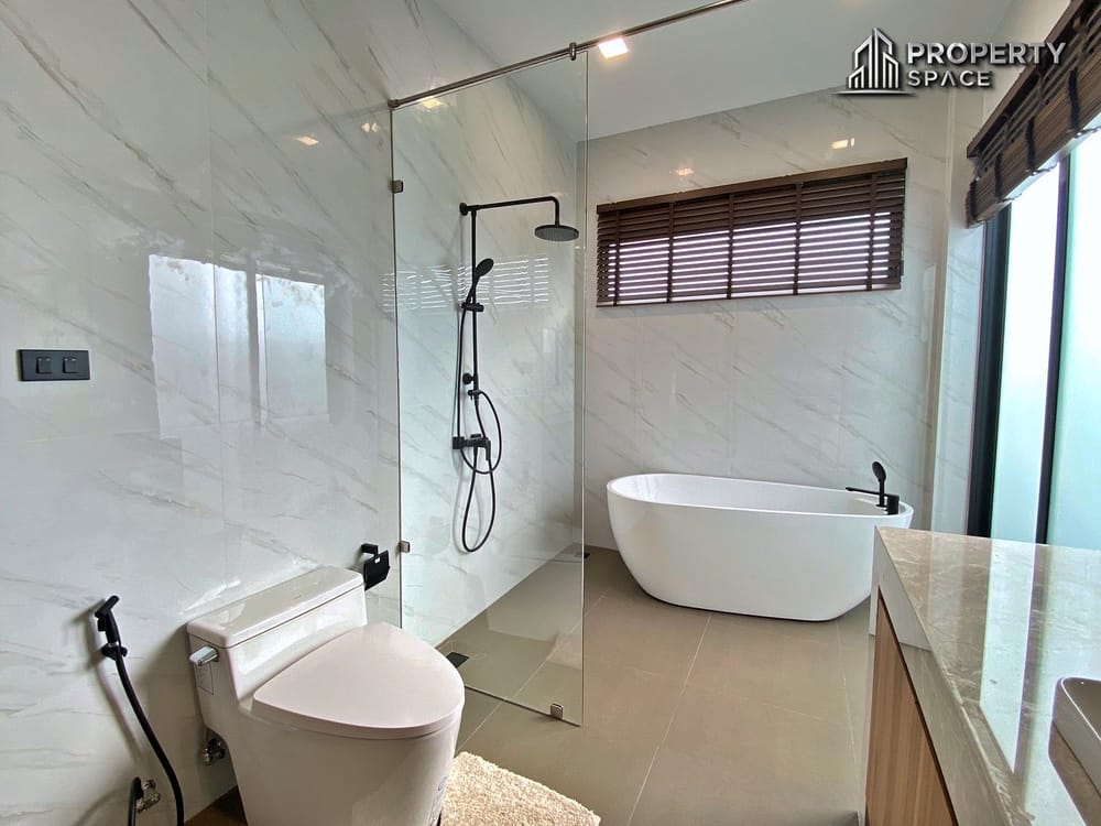 Brand New Modern 3 Bedroom Pool Villa In Mabprachan Pattaya For Sale Image 25