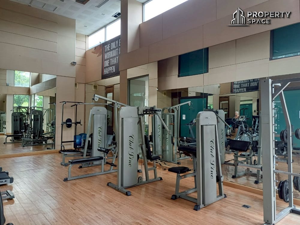 Spacious 2 Bedroom Sea View In Ananya Beachfront Wongamat For Rent Image 34