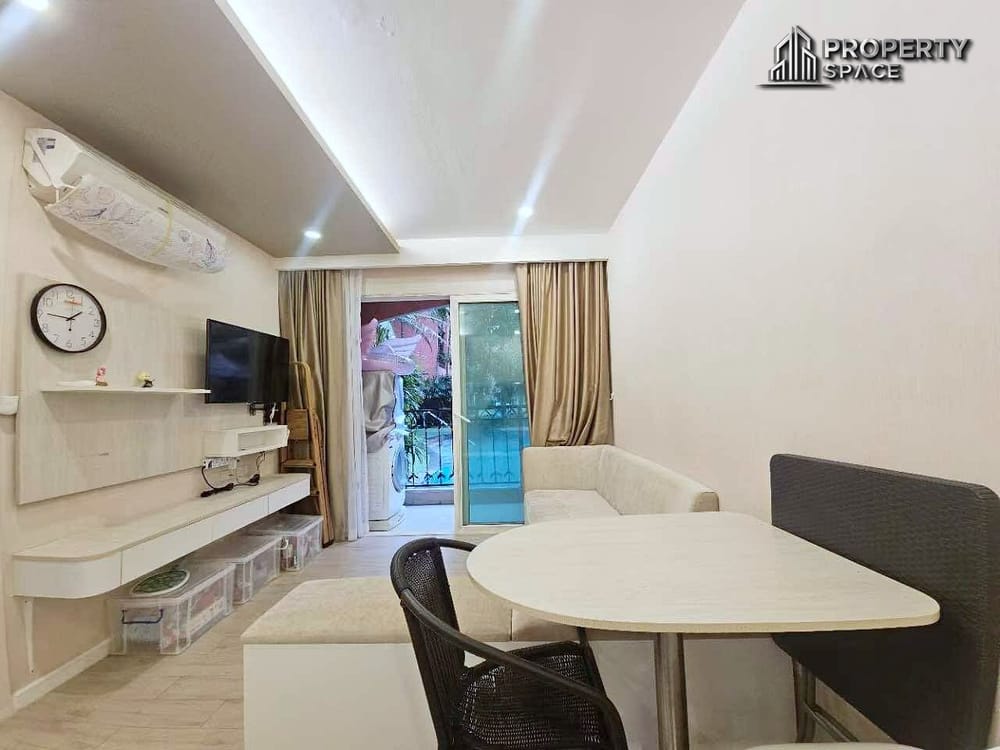 Modern 1 Bedroom (FQ) Condo in Seven Seas Condo Resort Jomtien For Sale Image 1
