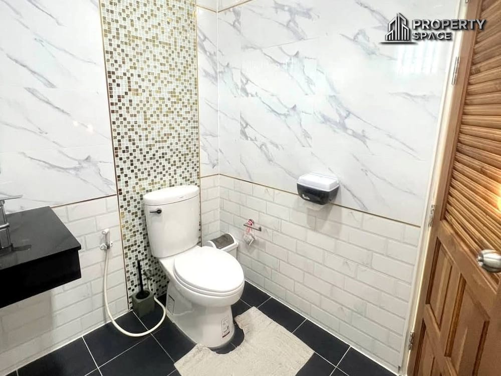 Modern 3-Bedroom Spacious Pool Villa for Sale and Rent (Pet Friendly) in East Pattaya – Naklua Image 13
