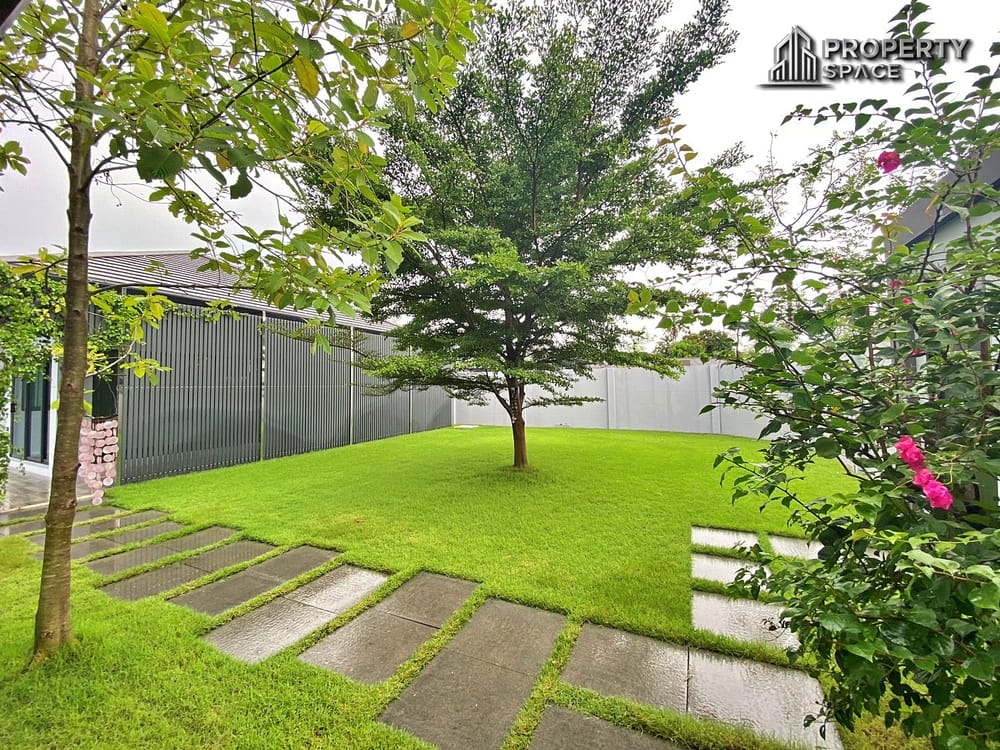 Modern Spacious 2 Bedroom Pool Villa in Huai Yai  Baan Pattaya 6 For Sale Image 24