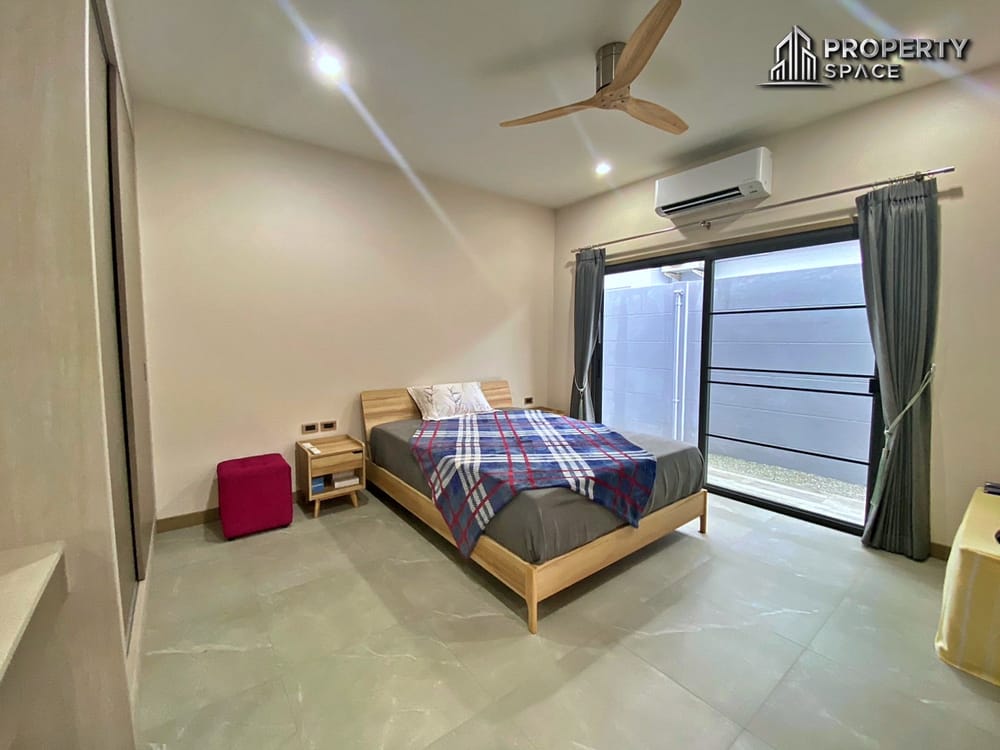 Modern Spacious 2 Bedroom Pool Villa in Huai Yai  Baan Pattaya 6 For Sale Image 17
