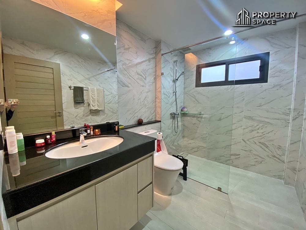 Modern Spacious 2 Bedroom Pool Villa in Huai Yai  Baan Pattaya 6 For Sale Image 16