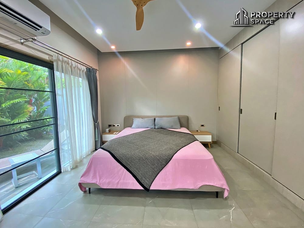 Modern Spacious 2 Bedroom Pool Villa in Huai Yai  Baan Pattaya 6 For Sale Image 13