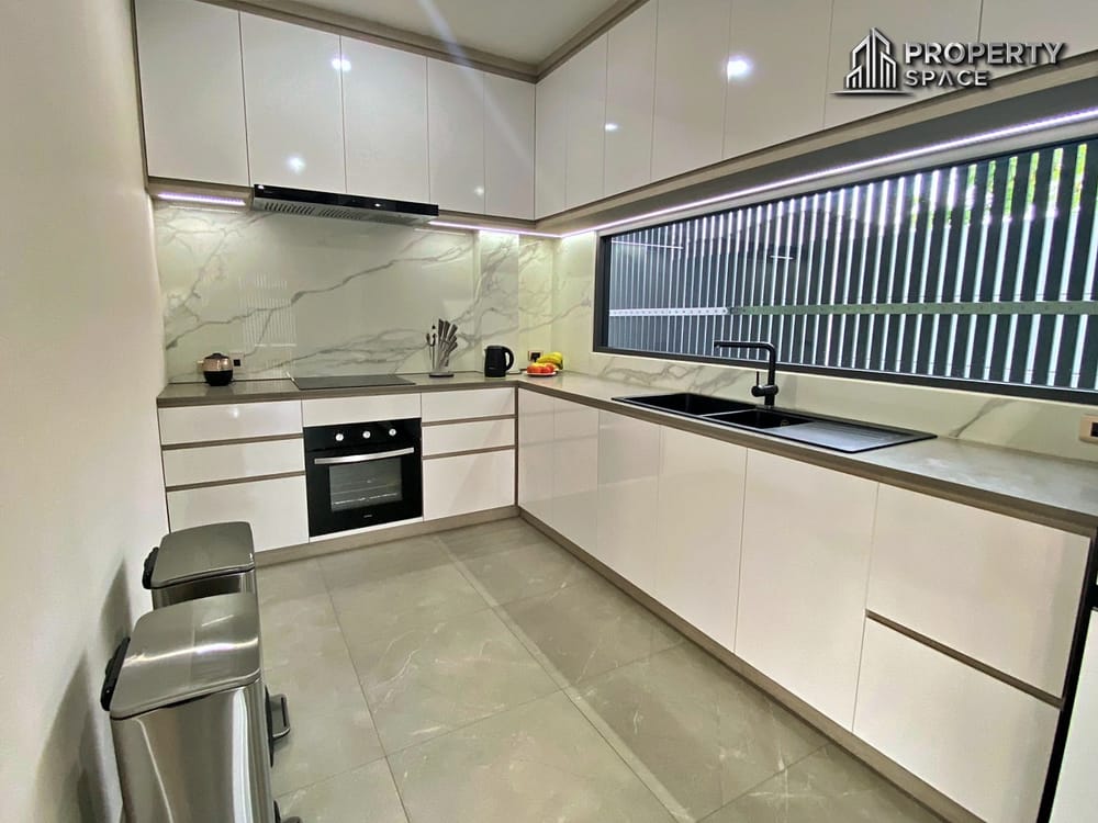 Modern Spacious 2 Bedroom Pool Villa in Huai Yai  Baan Pattaya 6 For Sale Image 9