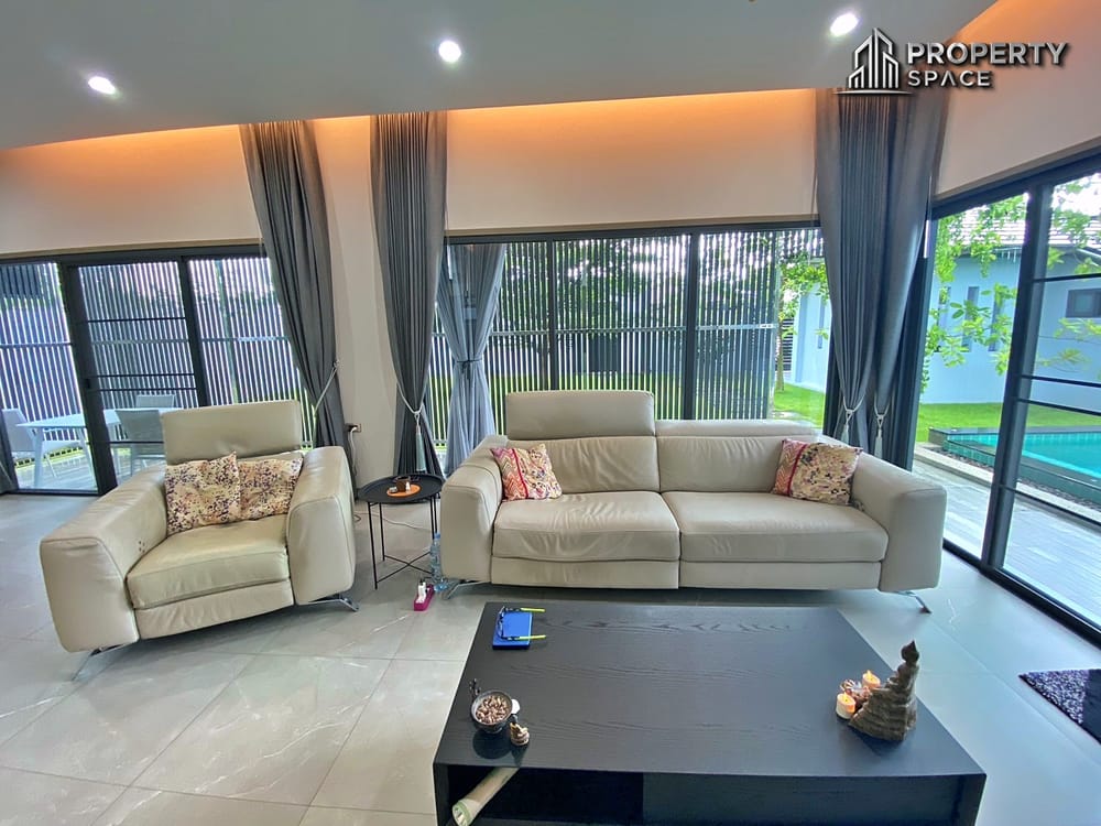 Modern Spacious 2 Bedroom Pool Villa in Huai Yai  Baan Pattaya 6 For Sale Image 6